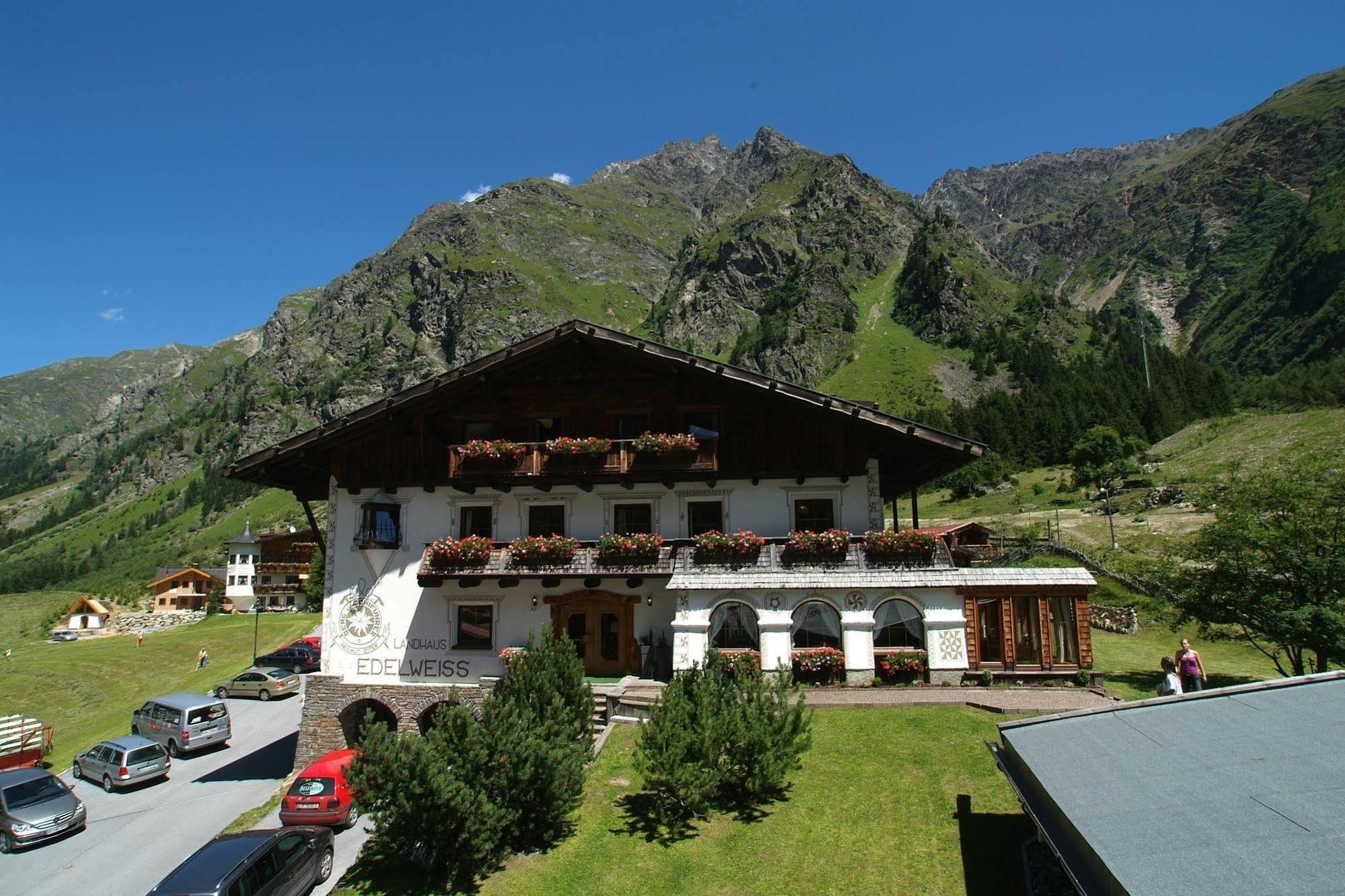 Landhaus Edelweiss Hotel Sankt Leonhard im Pitztal Exterior foto